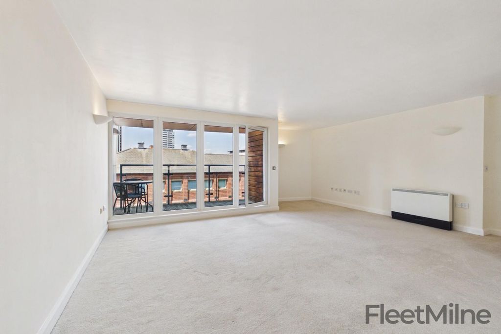 Property photo 2 of 17 Cam01635G0-Pr0349-Still016.Jpg