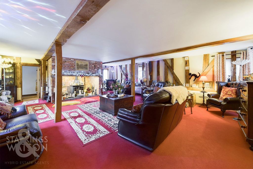 Property photo 2 of 48
