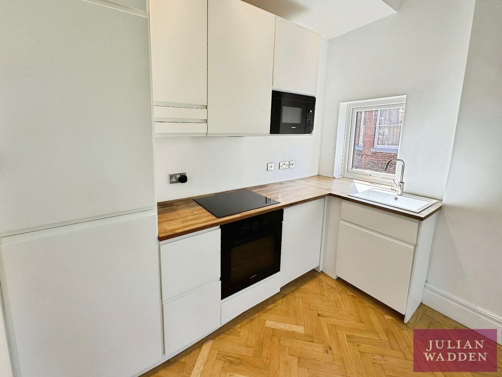 Property photo 3 of 10 Picture 3