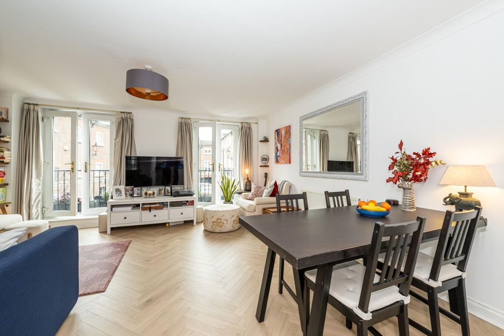 Property photo 1 of 10 Maple Mews 11-017 Lr.Jpg