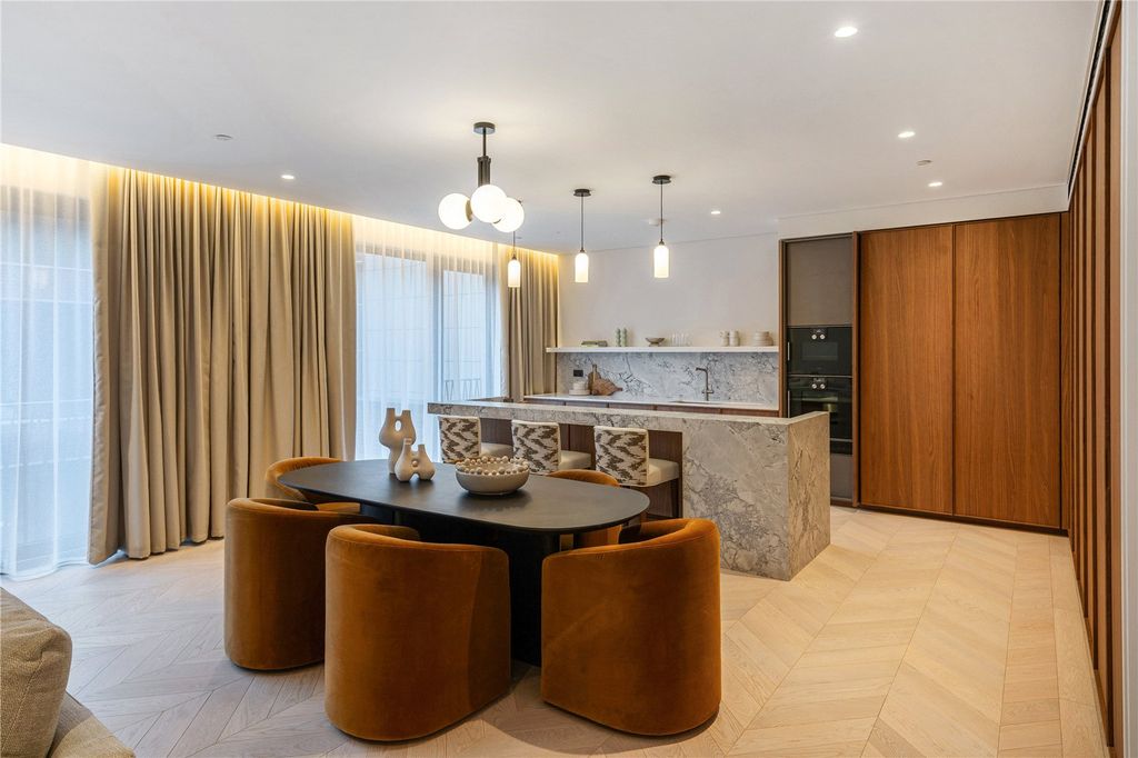 Property photo 2 of 21 Picture 2