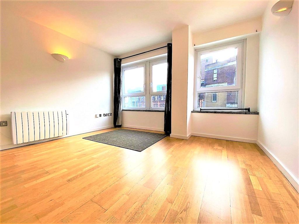 Property photo 2 of 6 Picture No. 14