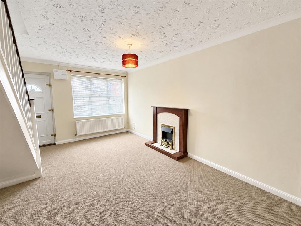 Property photo 3 of 14 Lounge.Png