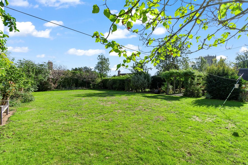Property photo 3 of 24