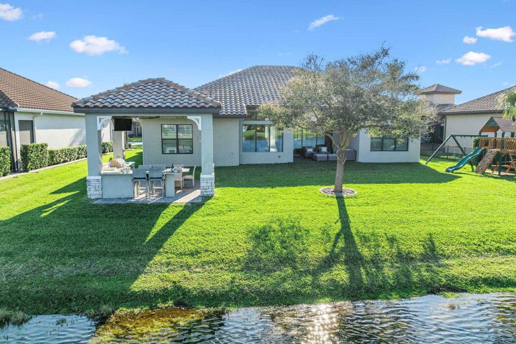 Property photo 2 of 25 <Alttext/>