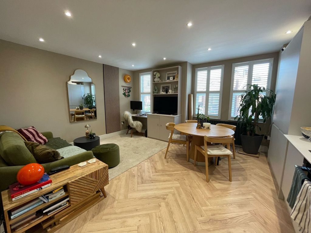 Property photo 2 of 4