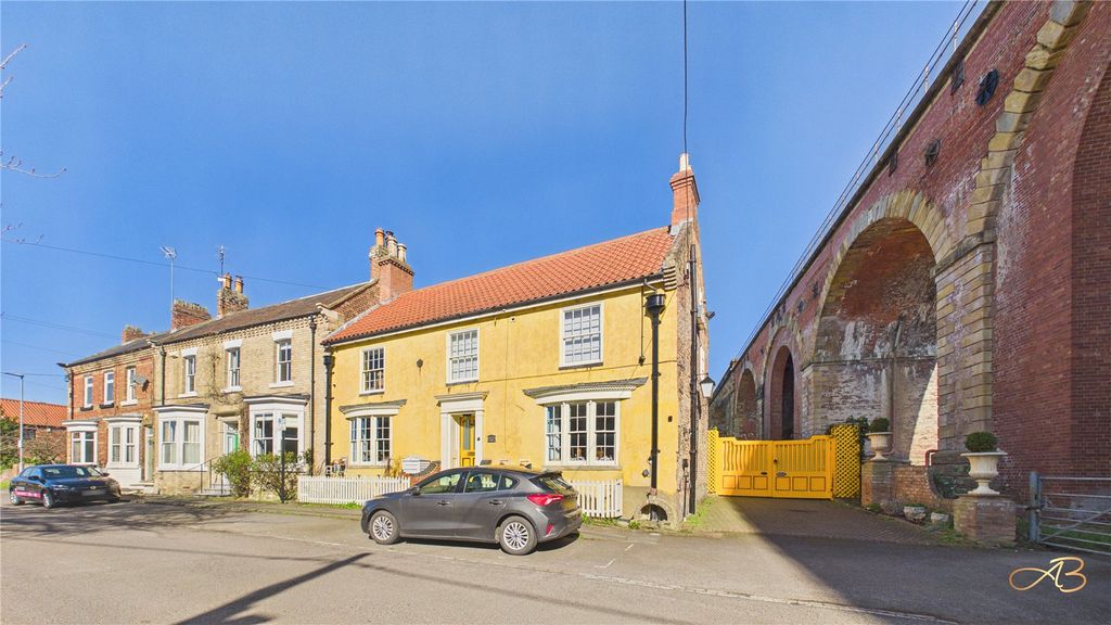 Property photo 1 of 51 Picture No. 78