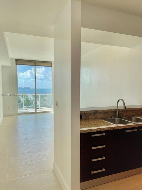Property photo 2 of 18 <Alttext/>
