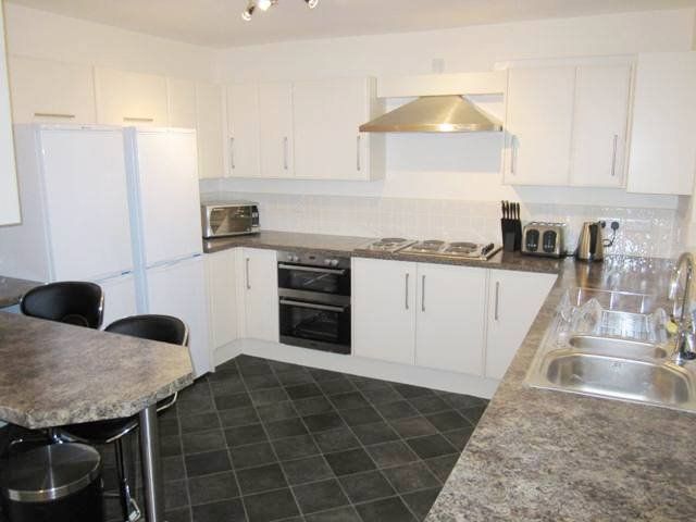 Property photo 1 of 19 Picture No. 04
