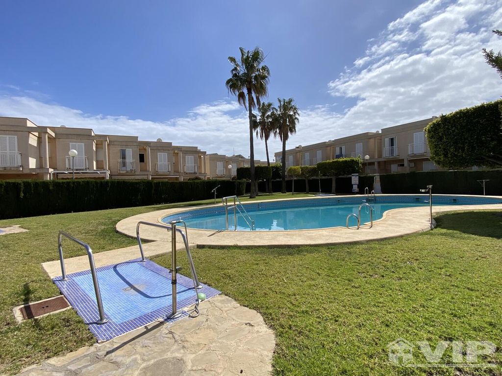 Property photo 1 of 35