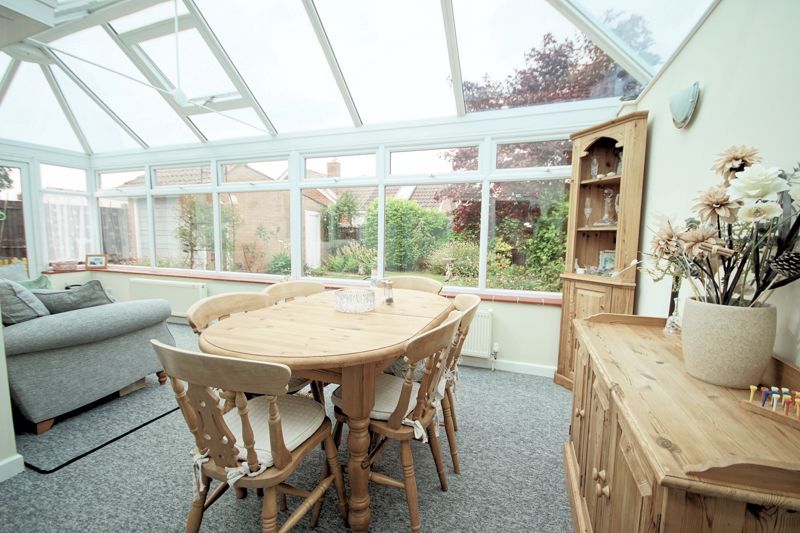 Property photo 3 of 20 Conservatory