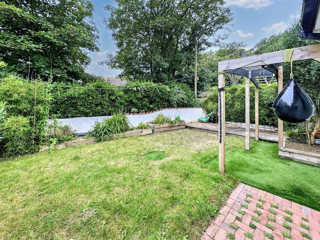 Property photo 2 of 21