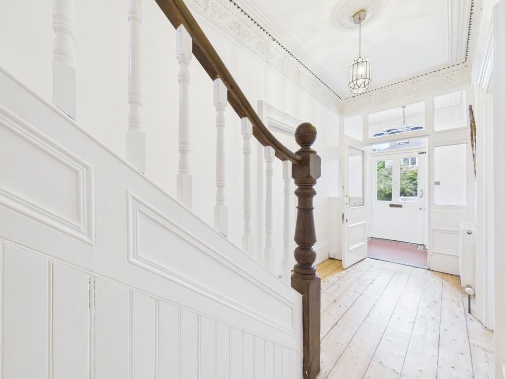 Property photo 3 of 30
