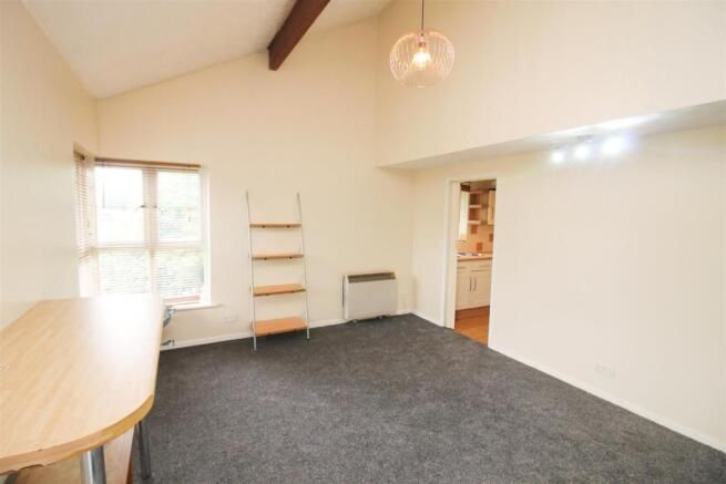 Property photo 3 of 15 4588_29808016_Img_07