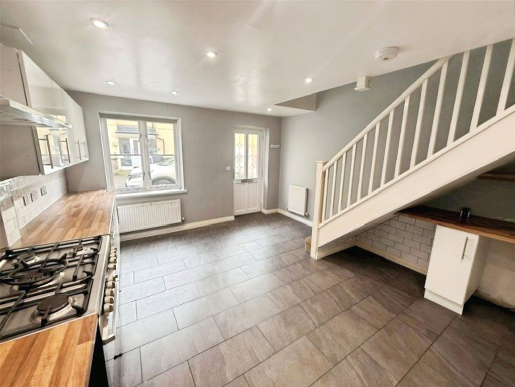 Property photo 2 of 15 Picture No. 04