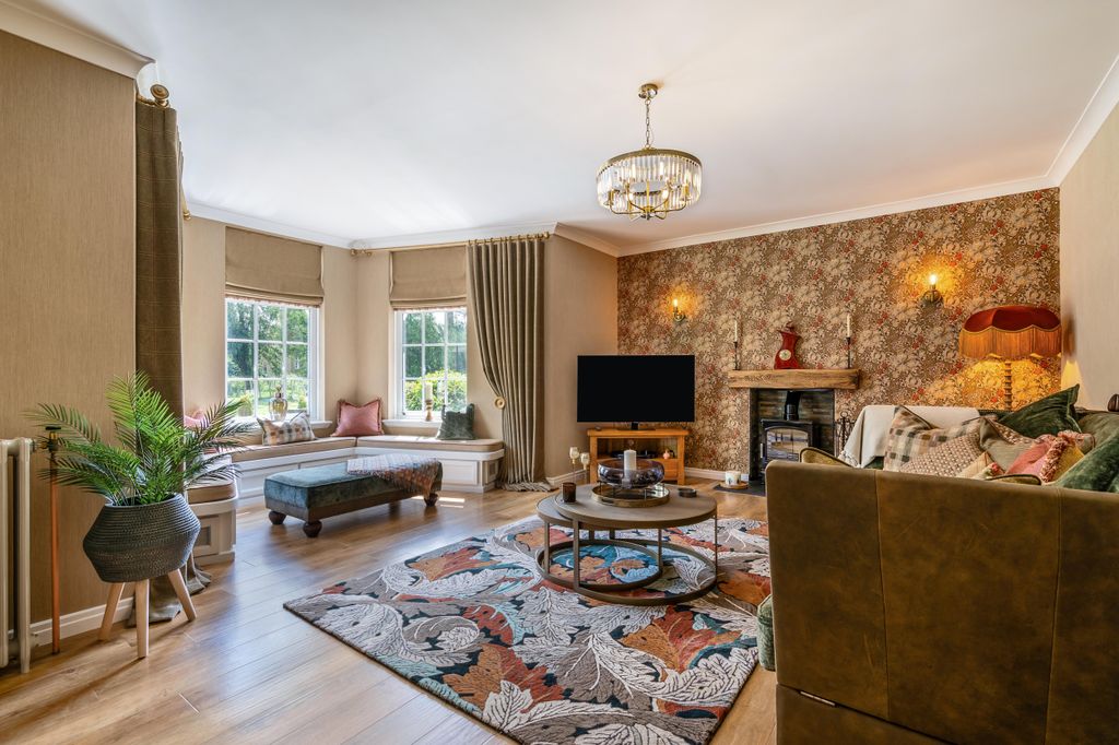 Property photo 3 of 39 72257_Manby House Carlton (14)