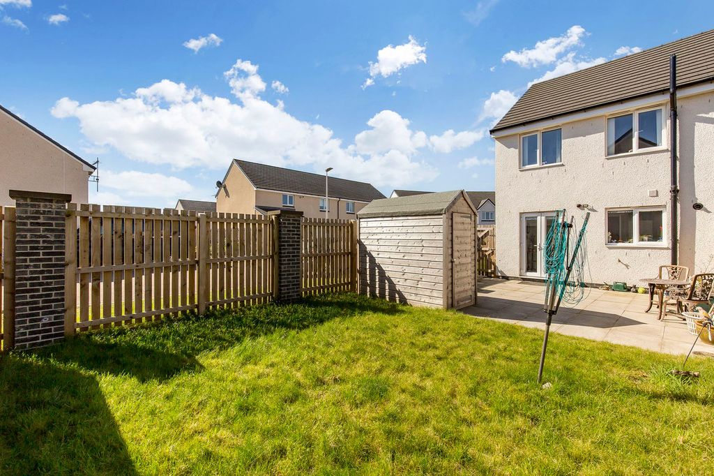Additional image 8 of 3 bed terraced house for saleLathrocht Grove, Kinross KY13