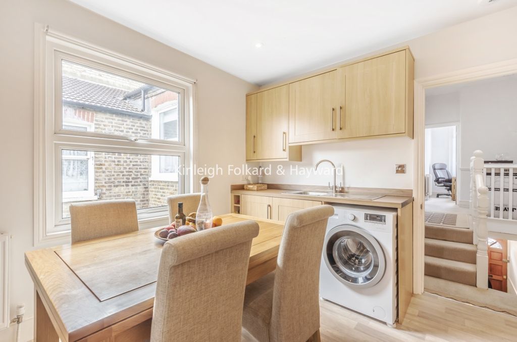 Property photo 3 of 6 30Daa7A3-93d1-4482-9