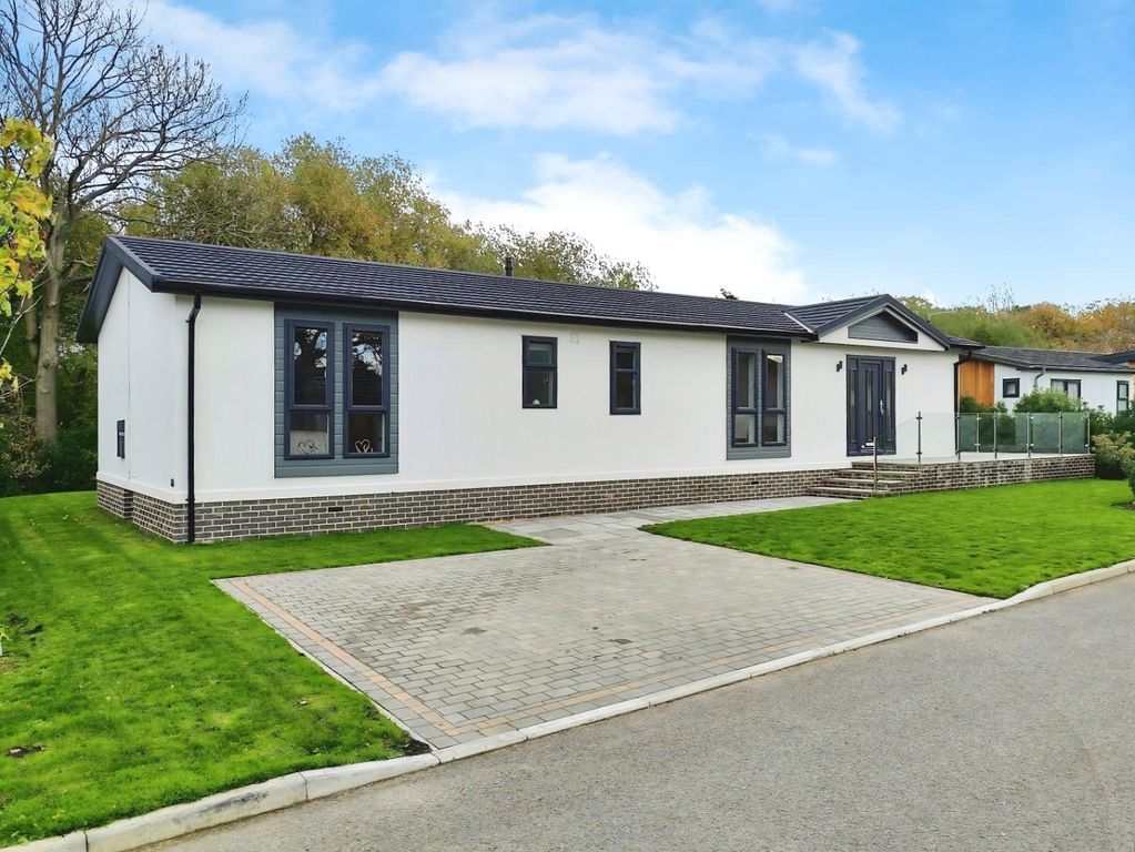 Property photo 1 of 21 d66Ac743-1000003359.Jpg