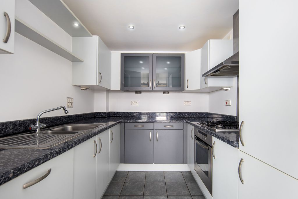 Property photo 3 of 13 Picture No. 02