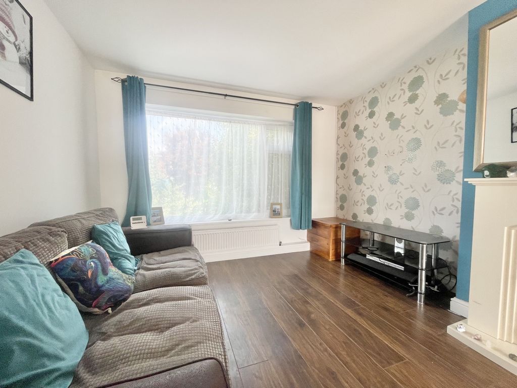 Property photo 3 of 16 Photo 14