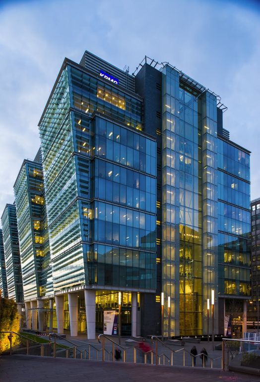 Property photo 1 of 18 1 One Snowhill Birmingham  Main Night.Jpg