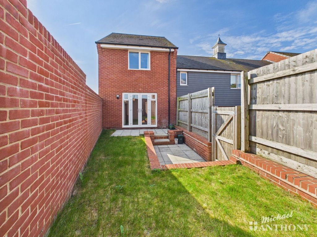 Property photo 3 of 14 Cam03852G0-Pr0651-Still010
