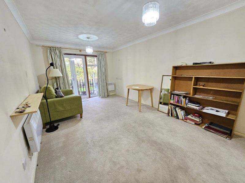 Property photo 3 of 11 Photo 6