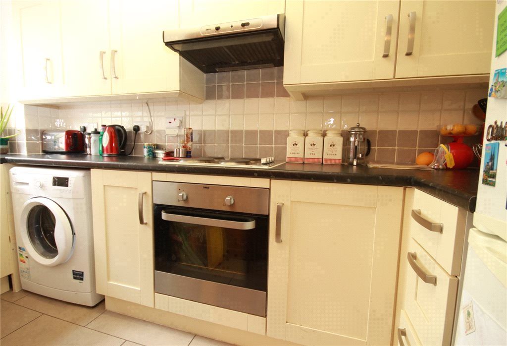 Property photo 3 of 13 Kitchen