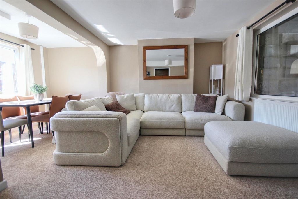 Property photo 2 of 14 Img_0034-Img_0036_Lzn.Jpg