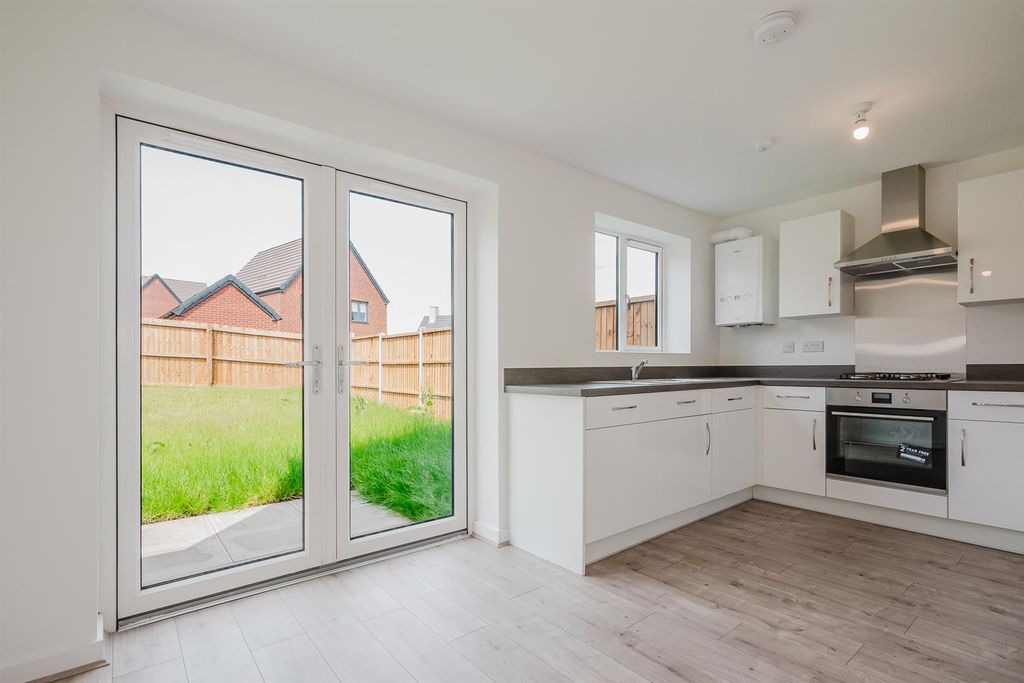 Property photo 3 of 17 P1955257.Jpg