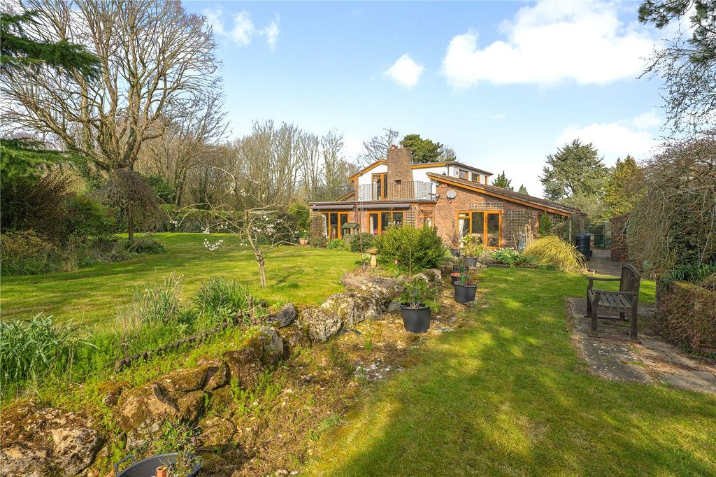 Property photo 1 of 34 Picture No. 17
