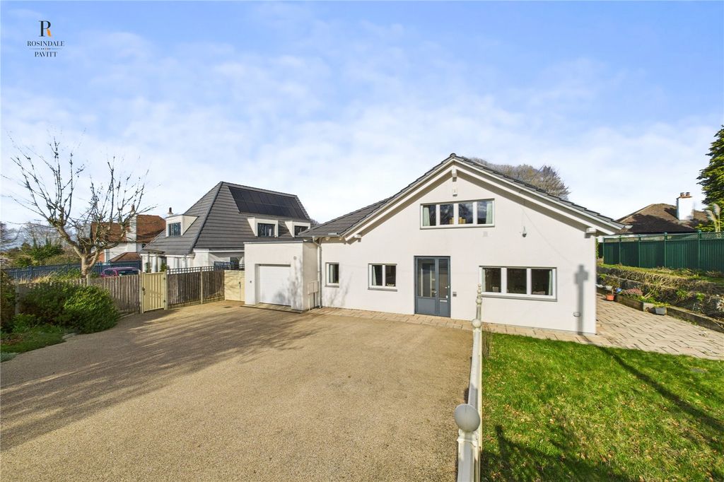 Property photo 1 of 34 Stunning Home