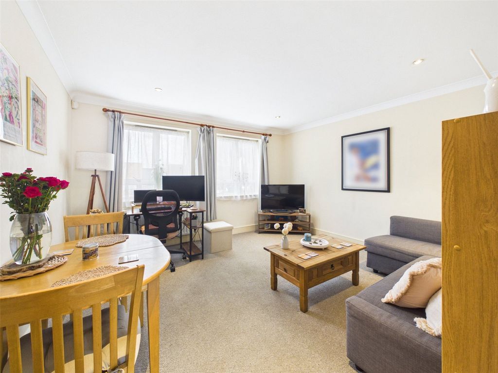 Property photo 2 of 11 Picture No. 07