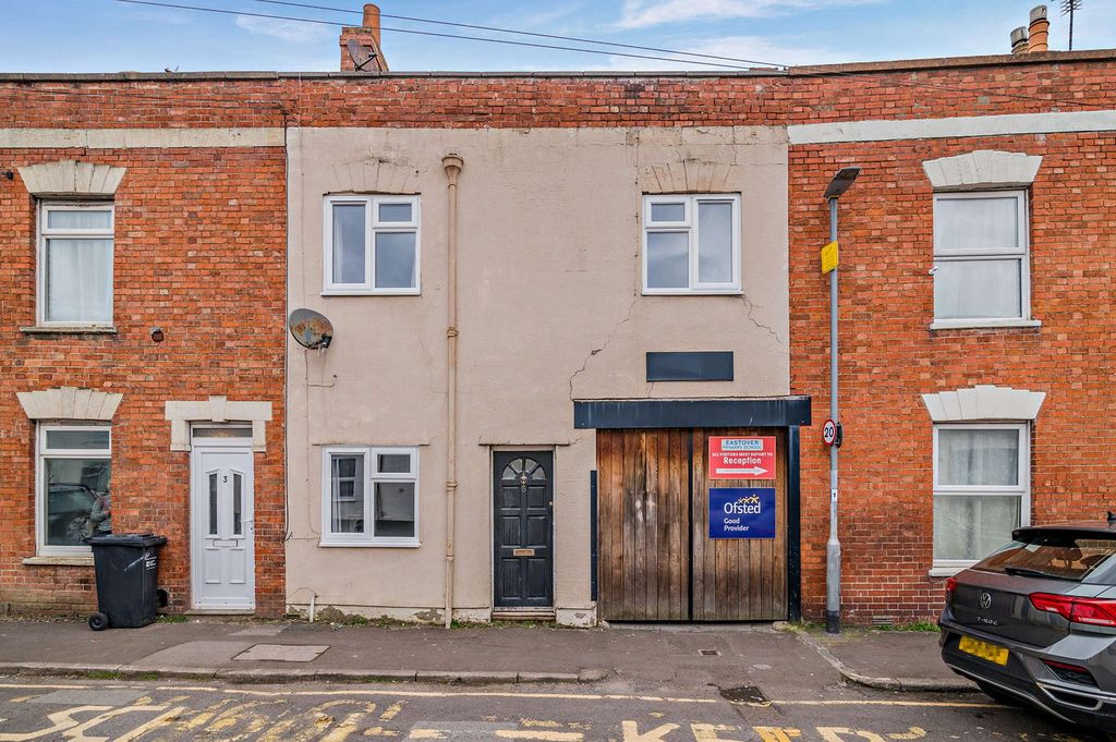 Property photo 1 of 24