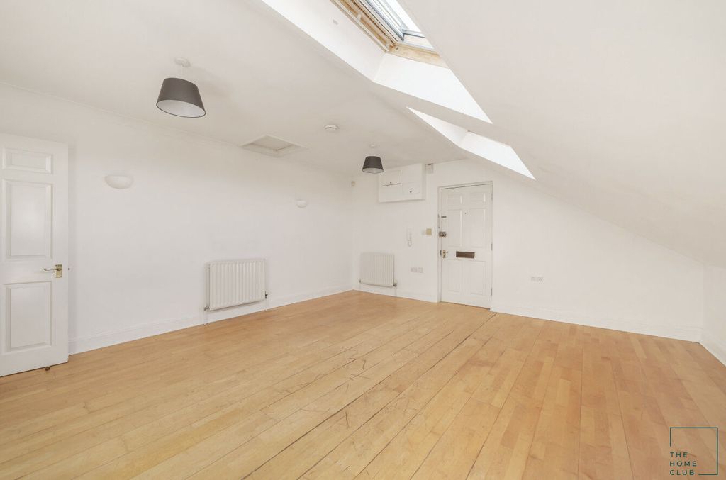 Property photo 3 of 15 Img_216_6_Original.Jpg