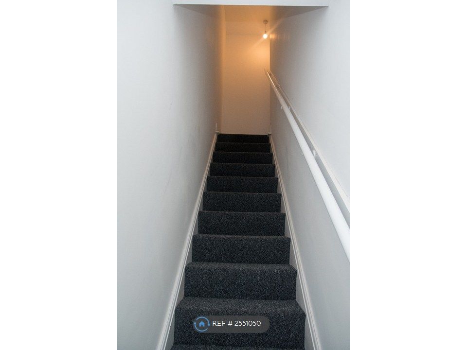 Property photo 2 of 30