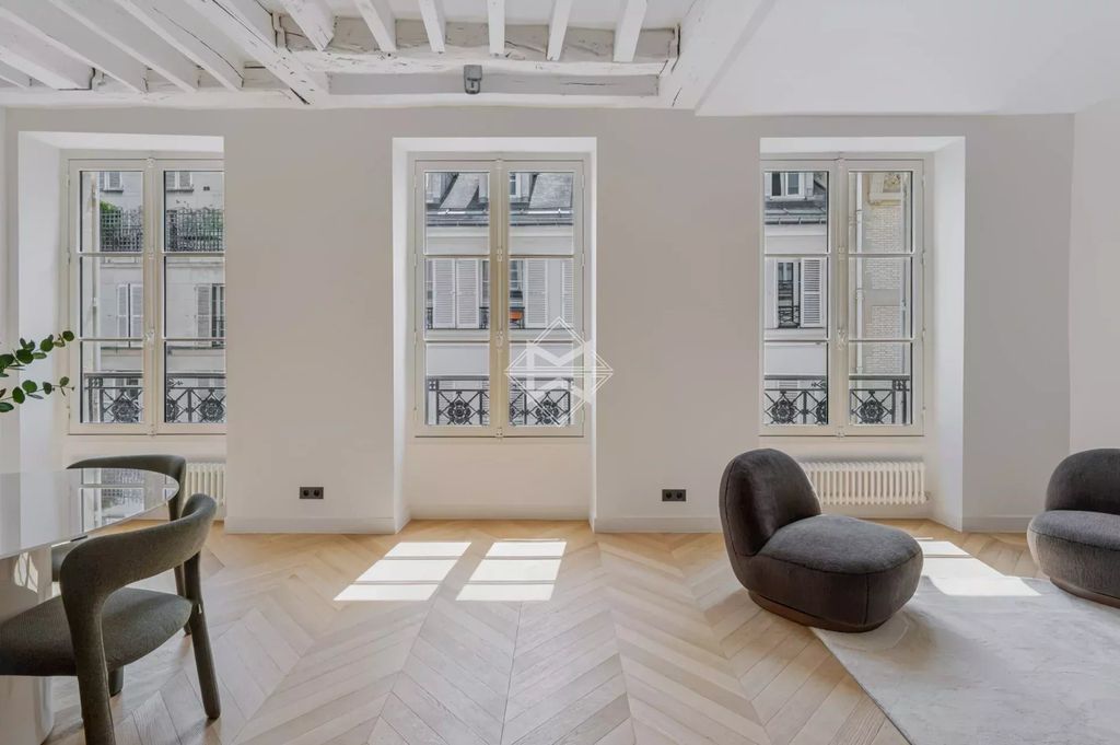 Property photo 1 of 11 Le Bon Marché - Renovated 2-Bedroom Apartment