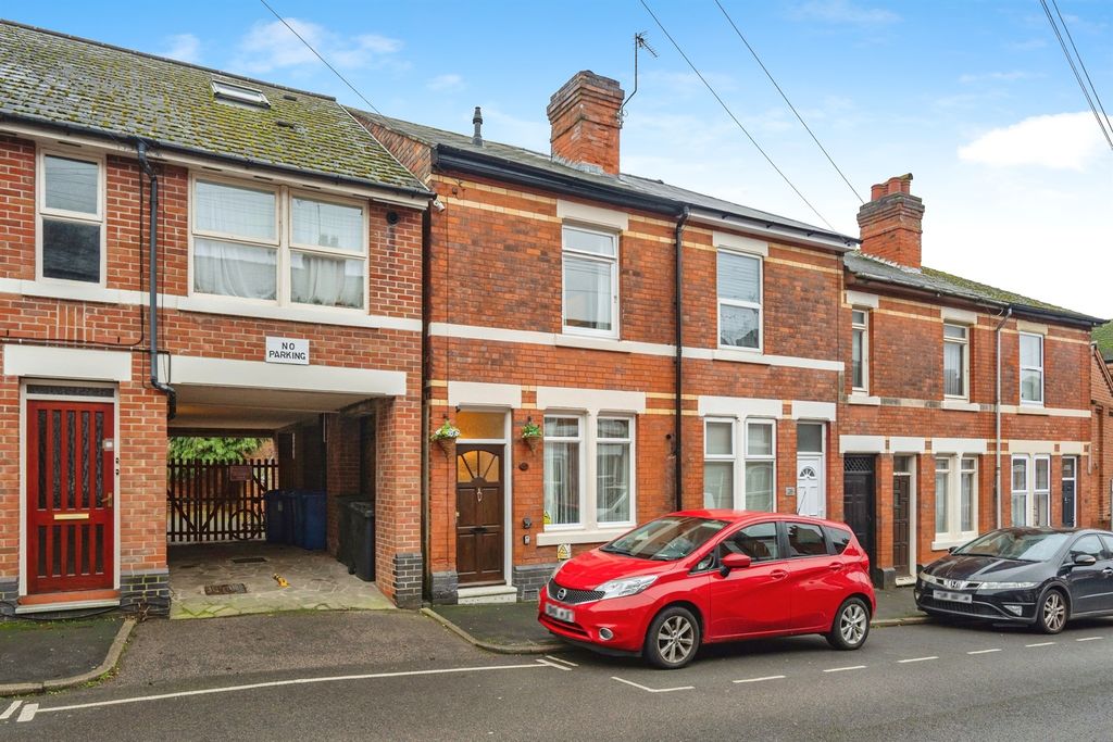 Property photo 1 of 18