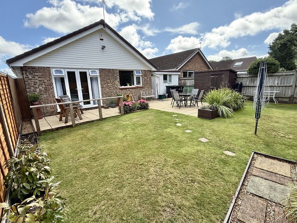 Property photo 2 of 23