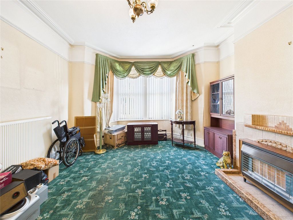 Property photo 3 of 22 Picture No. 21