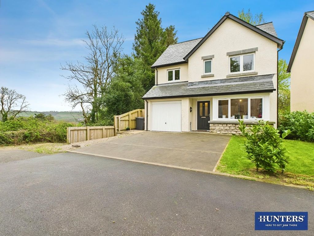 Property photo 1 of 20 d0442Aad-Outside.Jpg