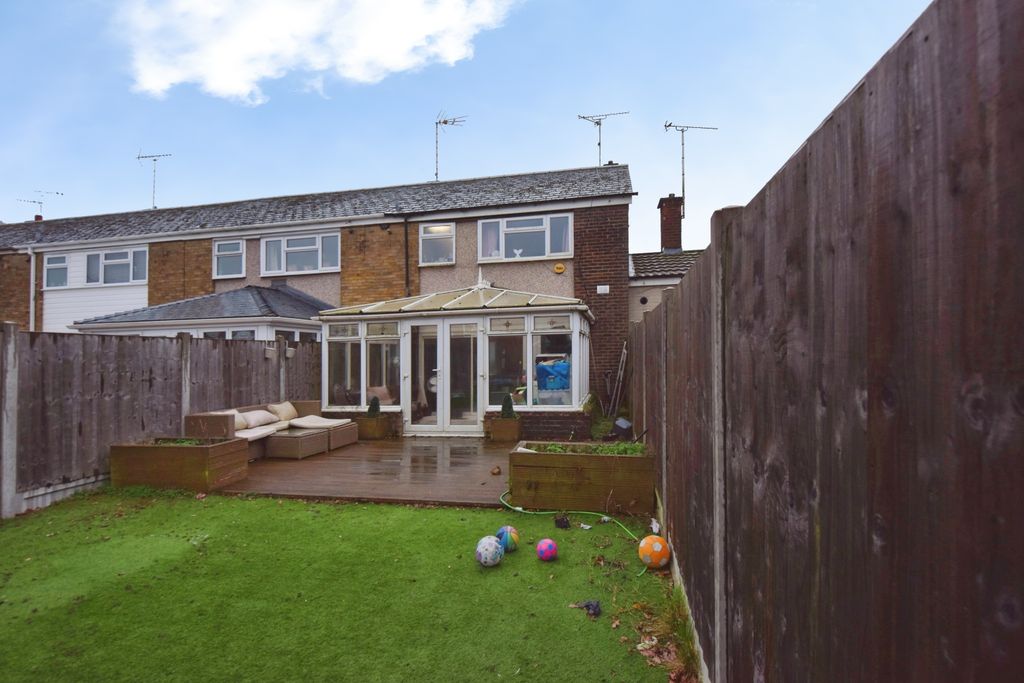 Property photo 3 of 19