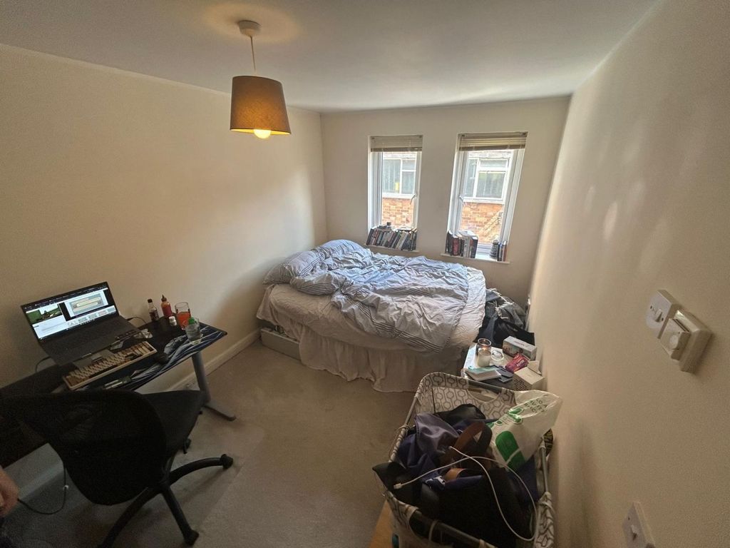 Property photo 3 of 5