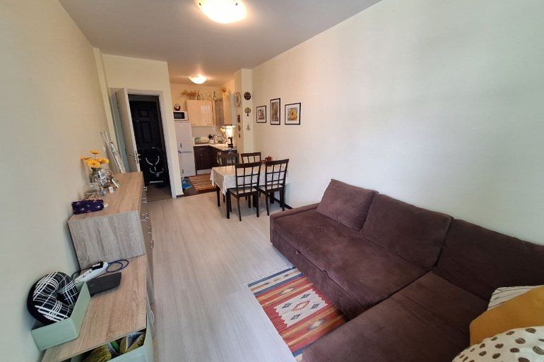 Property photo 2 of 11