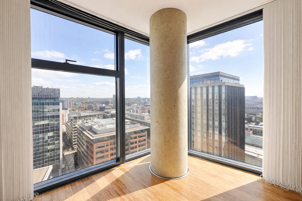 Property photo 3 of 19 Picture No. 45