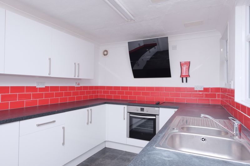 Property photo 2 of 15 Kitchen