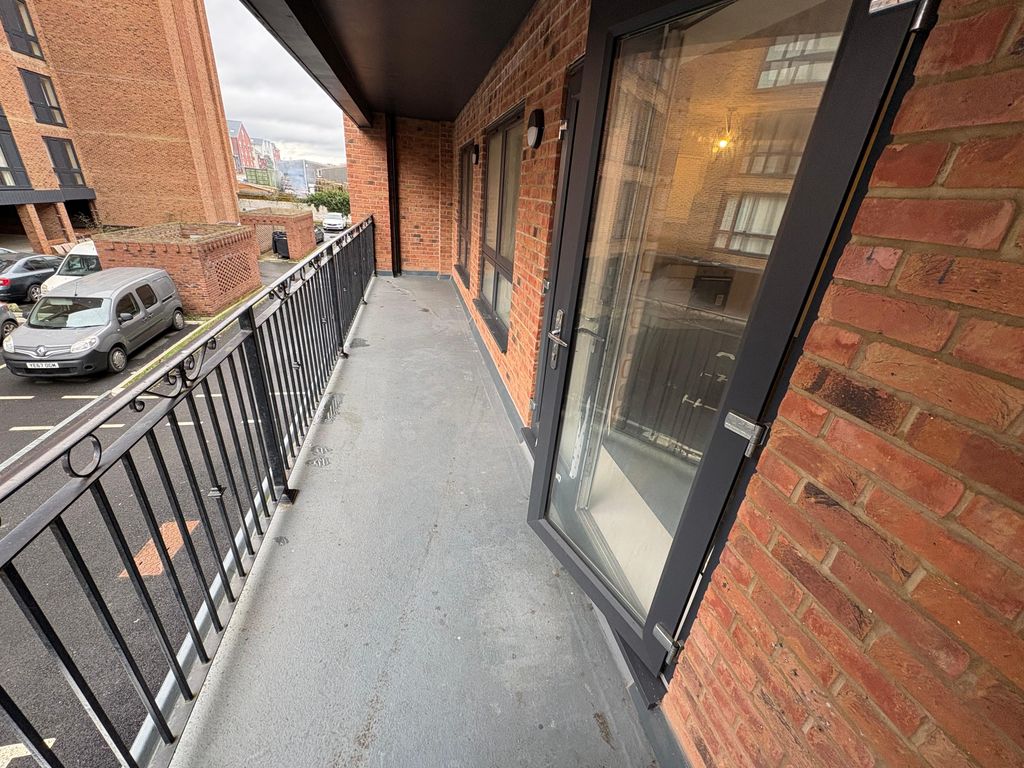 Property photo 2 of 6