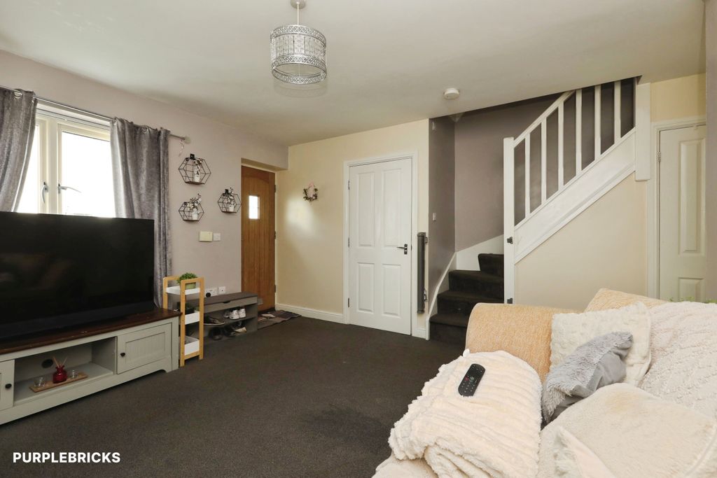 Property photo 3 of 23