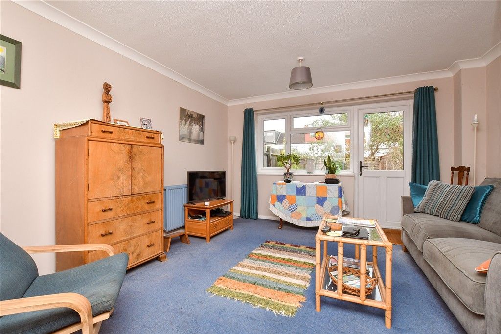 Property photo 3 of 12 Lounge/Diner